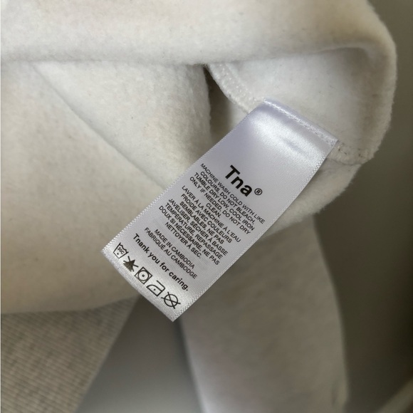 TNA Cozy Gray Fleece Sweatshirt - Picture 5 of 5